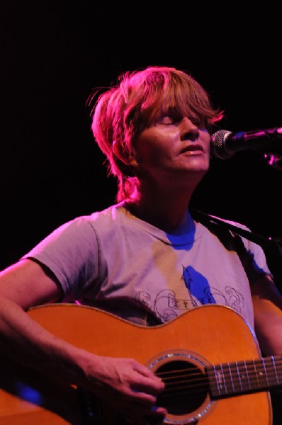 Shawn Colvin at the Help Austin Help Haiti Benefit, Austin Music Hall