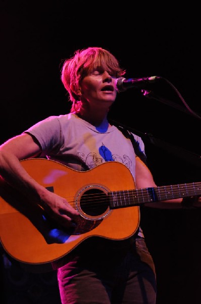 Shawn Colvin at the Help Austin Help Haiti Benefit, Austin Music Hall