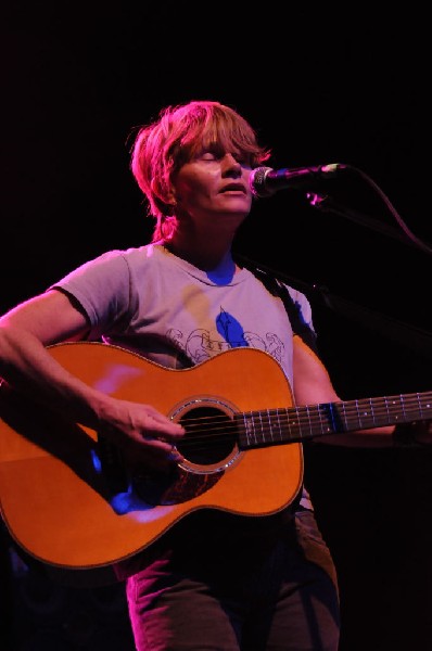 Shawn Colvin at the Help Austin Help Haiti Benefit, Austin Music Hall