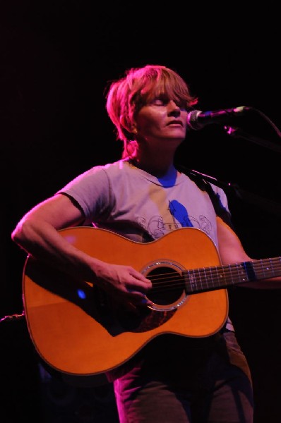 Shawn Colvin at the Help Austin Help Haiti Benefit, Austin Music Hall