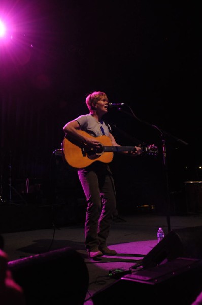 Shawn Colvin at the Help Austin Help Haiti Benefit, Austin Music Hall