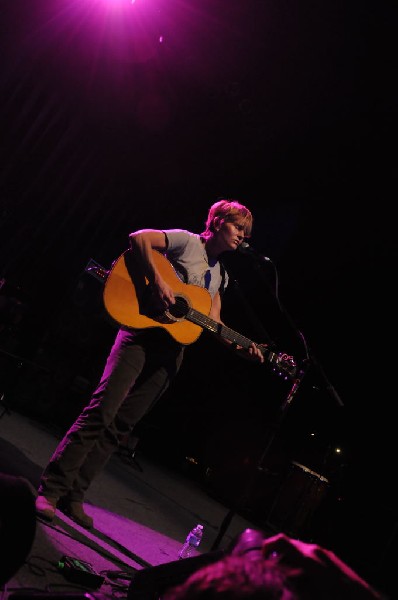 Shawn Colvin at the Help Austin Help Haiti Benefit, Austin Music Hall