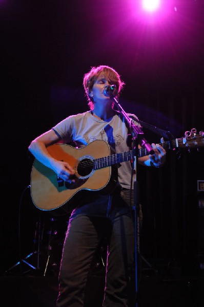 Shawn Colvin at the Help Austin Help Haiti Benefit, Austin Music Hall