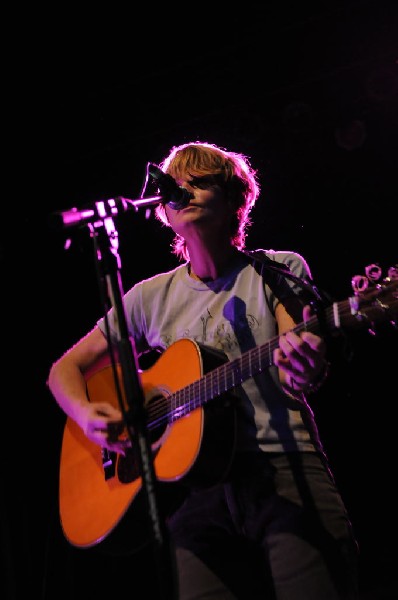 Shawn Colvin at the Help Austin Help Haiti Benefit, Austin Music Hall