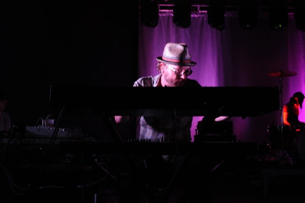 Silversun Pickups at Stubb's BarbQ, Austin, Texas 07/19/10