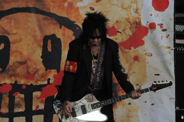 Sixx:A.M. at the Verizon Wireless Amphitheater, Selma, Texas