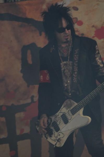 Sixx:A.M. at the Verizon Wireless Amphitheater, Selma, Texas