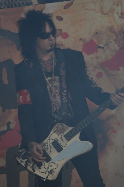Sixx:A.M. at the Verizon Wireless Amphitheater, Selma, Texas