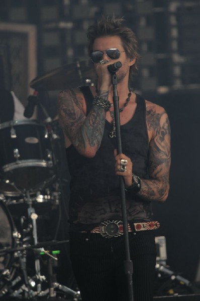 Sixx:A.M. at the Verizon Wireless Amphitheater, Selma, Texas