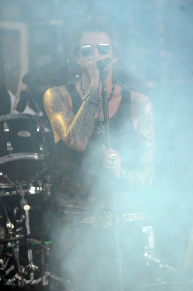 Sixx:A.M. at the Verizon Wireless Amphitheater, Selma, Texas