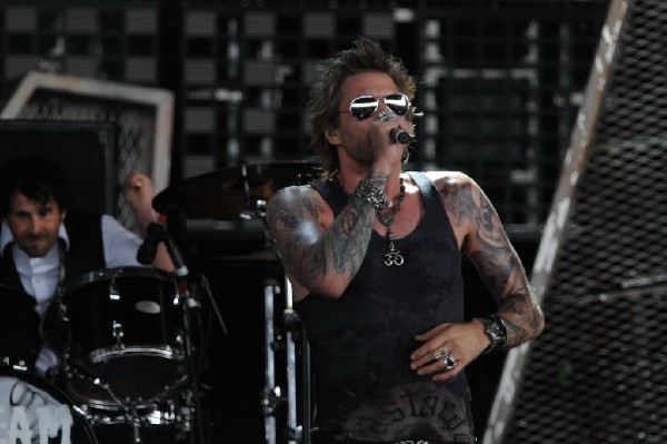 Sixx:A.M. at the Verizon Wireless Amphitheater, Selma, Texas