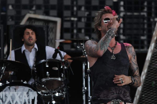 Sixx:A.M. at the Verizon Wireless Amphitheater, Selma, Texas