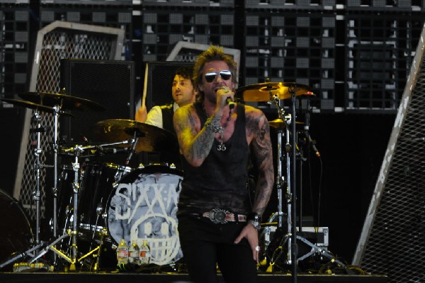 Sixx:A.M. at the Verizon Wireless Amphitheater, Selma, Texas