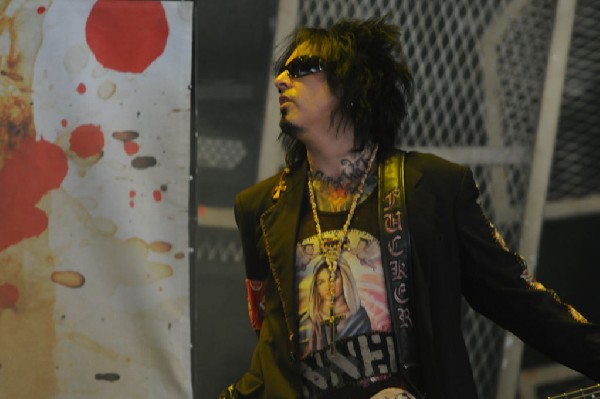 Sixx:A.M. at the Verizon Wireless Amphitheater, Selma, Texas
