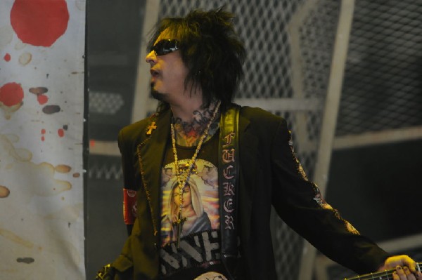 Sixx:A.M. at the Verizon Wireless Amphitheater, Selma, Texas