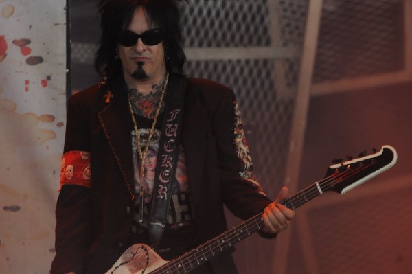 Sixx:A.M. at the Verizon Wireless Amphitheater, Selma, Texas
