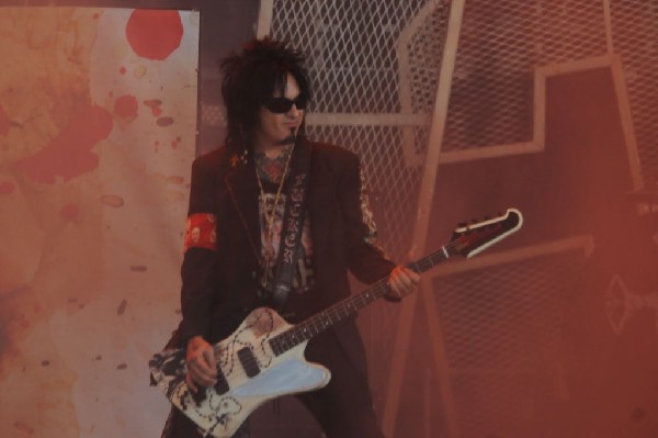 Sixx:A.M. at the Verizon Wireless Amphitheater, Selma, Texas