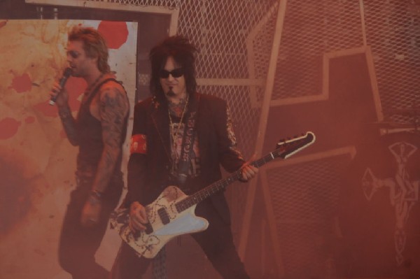 Sixx:A.M. at the Verizon Wireless Amphitheater, Selma, Texas