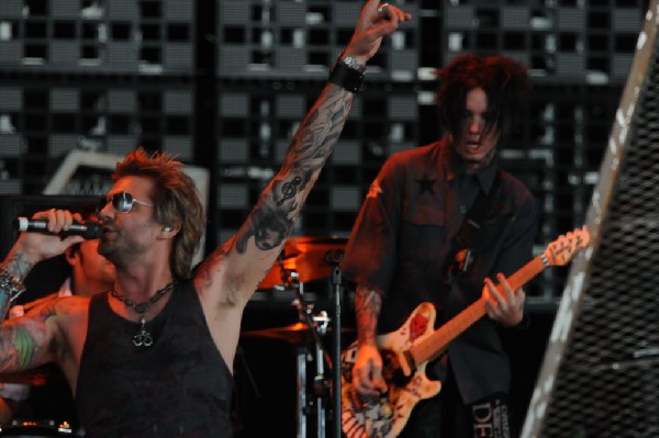 Sixx:A.M. at the Verizon Wireless Amphitheater, Selma, Texas