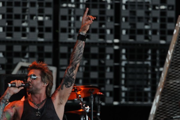 Sixx:A.M. at the Verizon Wireless Amphitheater, Selma, Texas
