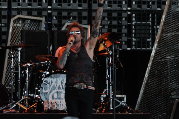 Sixx:A.M. at the Verizon Wireless Amphitheater, Selma, Texas