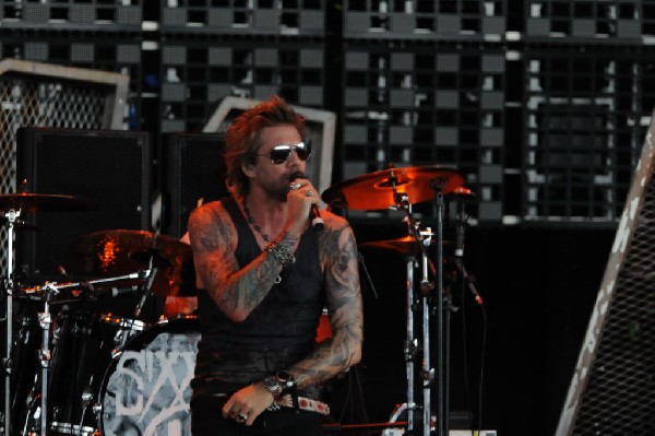 Sixx:A.M. at the Verizon Wireless Amphitheater, Selma, Texas
