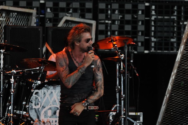 Sixx:A.M. at the Verizon Wireless Amphitheater, Selma, Texas