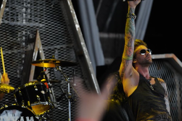 Sixx:A.M. at the Verizon Wireless Amphitheater, Selma, Texas