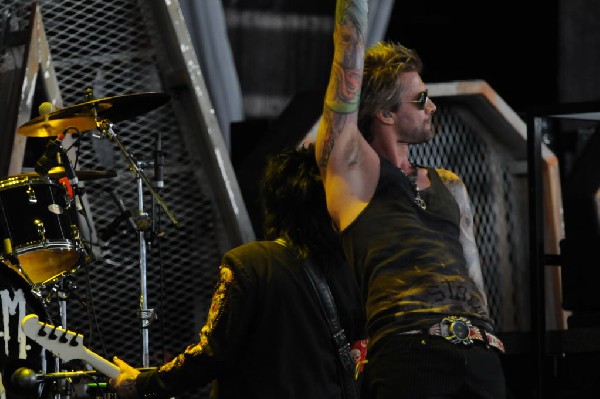 Sixx:A.M. at the Verizon Wireless Amphitheater, Selma, Texas