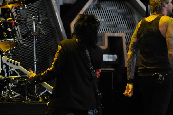 Sixx:A.M. at the Verizon Wireless Amphitheater, Selma, Texas