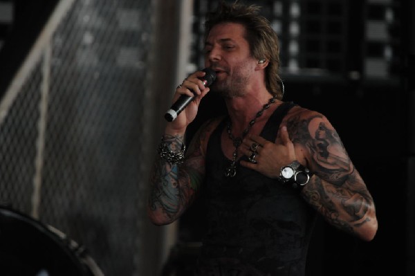 Sixx:A.M. at the Verizon Wireless Amphitheater, Selma, Texas