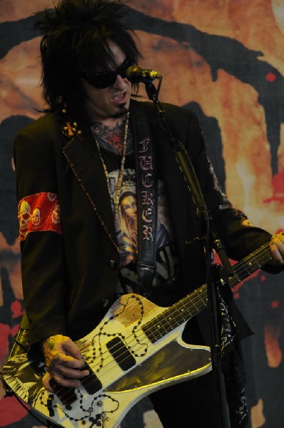 Sixx:A.M. at the Verizon Wireless Amphitheater, Selma, Texas