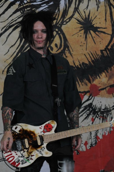 Sixx:A.M. at the Verizon Wireless Amphitheater, Selma, Texas