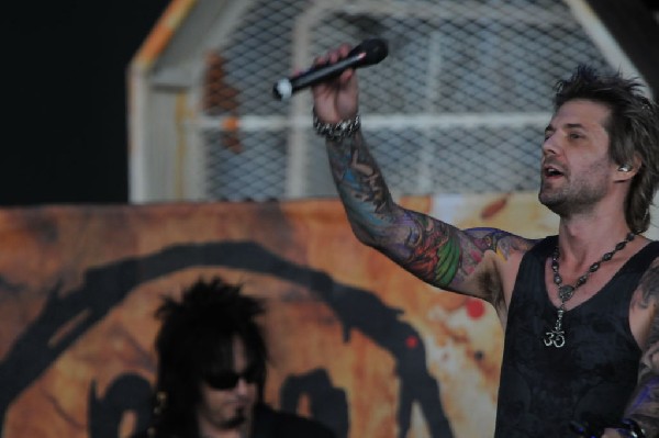 Sixx:A.M. at the Verizon Wireless Amphitheater, Selma, Texas