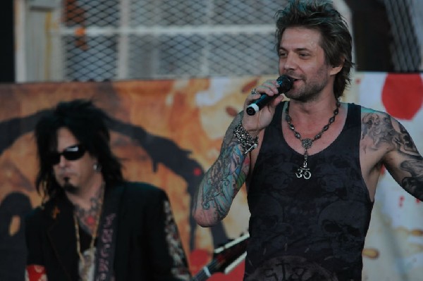 Sixx:A.M. at the Verizon Wireless Amphitheater, Selma, Texas