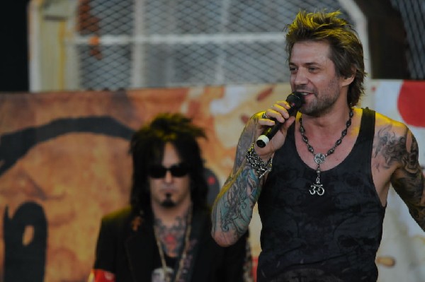 Sixx:A.M. at the Verizon Wireless Amphitheater, Selma, Texas