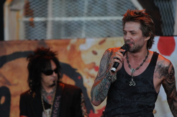 Sixx:A.M. at the Verizon Wireless Amphitheater, Selma, Texas