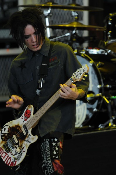 Sixx:A.M. at the Verizon Wireless Amphitheater, Selma, Texas