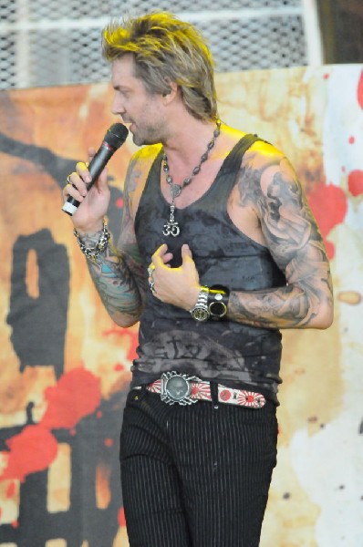 Sixx:A.M. at the Verizon Wireless Amphitheater, Selma, Texas
