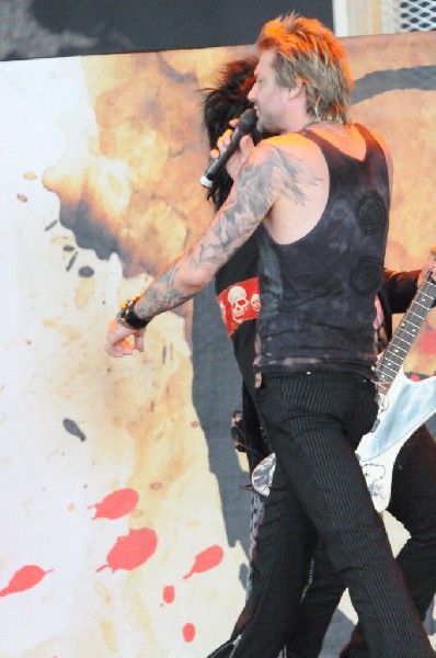 Sixx:A.M. at the Verizon Wireless Amphitheater, Selma, Texas