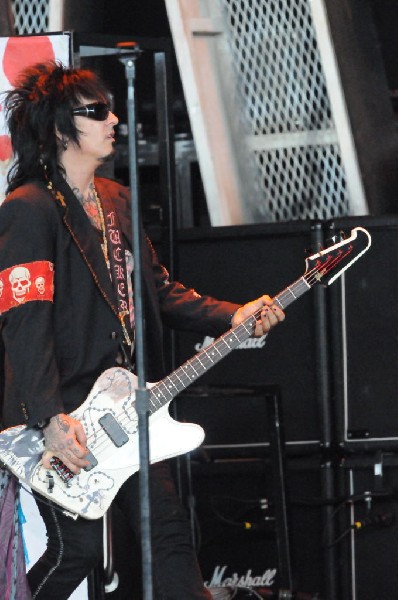 Sixx:A.M. at the Verizon Wireless Amphitheater, Selma, Texas