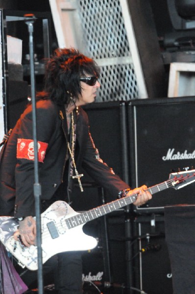 Sixx:A.M. at the Verizon Wireless Amphitheater, Selma, Texas
