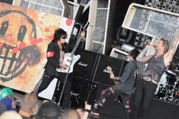 Sixx:A.M. at the Verizon Wireless Amphitheater, Selma, Texas