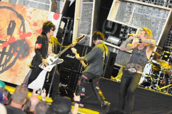 Sixx:A.M. at the Verizon Wireless Amphitheater, Selma, Texas