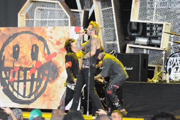 Sixx:A.M. at the Verizon Wireless Amphitheater, Selma, Texas