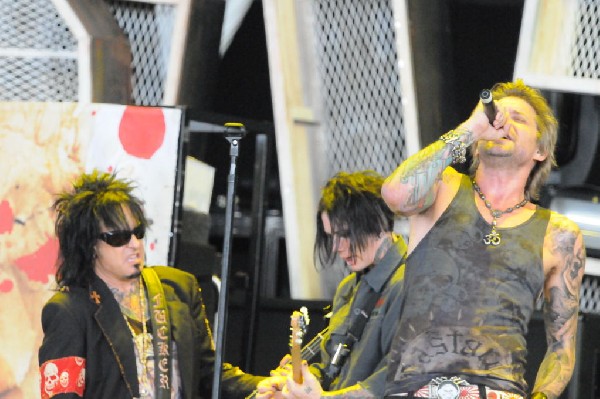 Sixx:A.M. at the Verizon Wireless Amphitheater, Selma, Texas