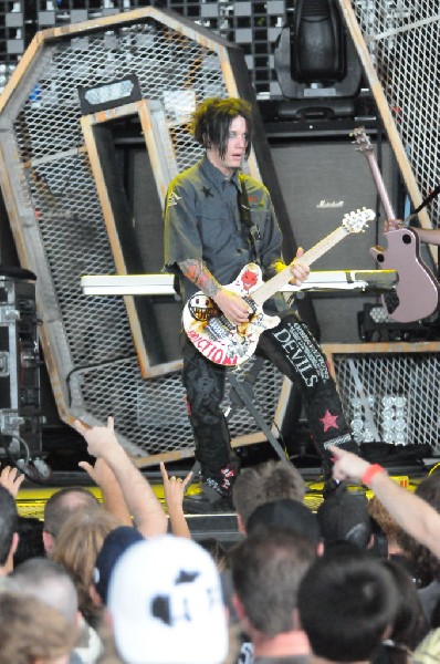 Sixx:A.M. at the Verizon Wireless Amphitheater, Selma, Texas