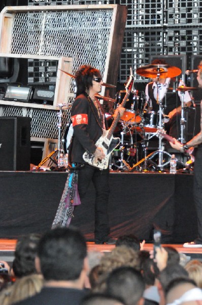 Sixx:A.M. at the Verizon Wireless Amphitheater, Selma, Texas