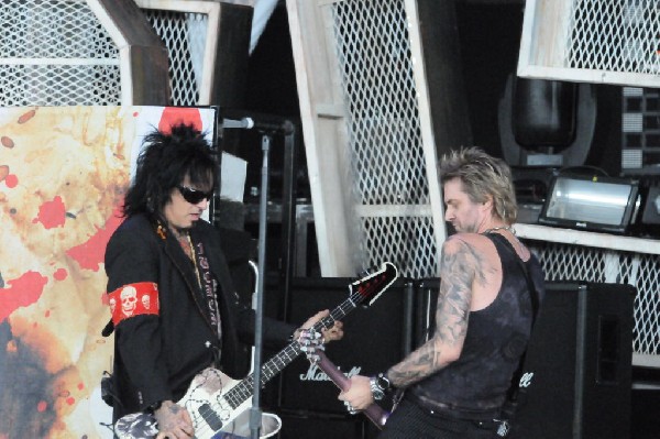 Sixx:A.M. at the Verizon Wireless Amphitheater, Selma, Texas