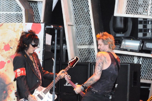 Sixx:A.M. at the Verizon Wireless Amphitheater, Selma, Texas